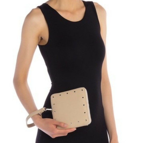 NWT French Connection Cecily Box Wristlet - Picture 2 of 5